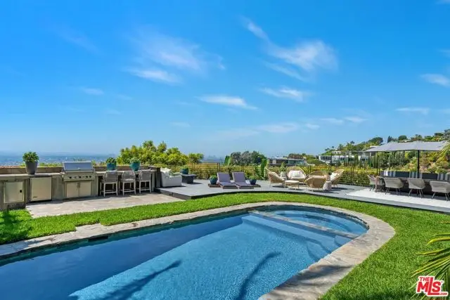 1501 Viewsite Terrace, Los Angeles, CA 90069 - #1