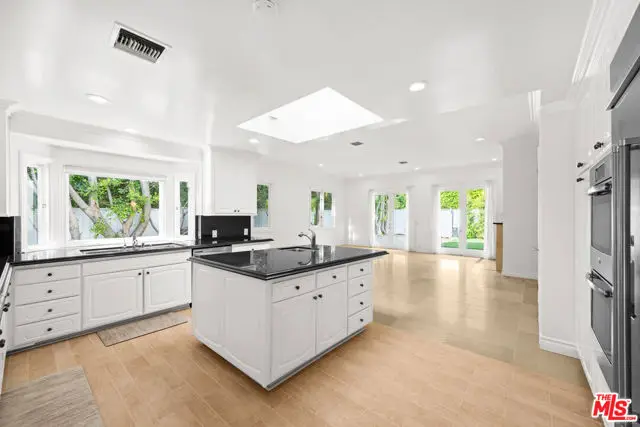 225 S Palm Drive, Beverly Hills, CA 90212 - #1