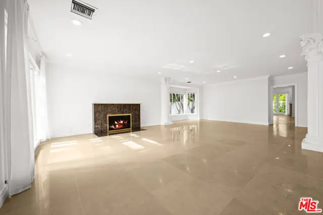 225 S Palm Drive, Beverly Hills, CA 90212 - #2