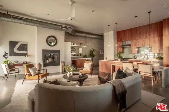 1534 17th Street #105, Santa Monica, CA 90404 - #3