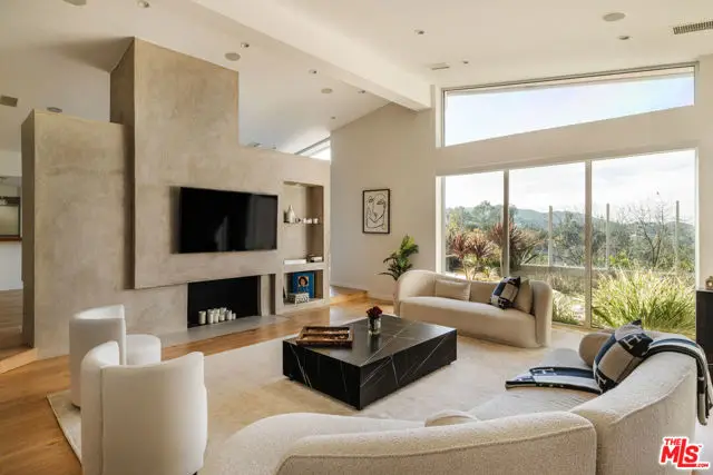 3423 Scadlock Lane, Sherman Oaks, CA 91403 - #1