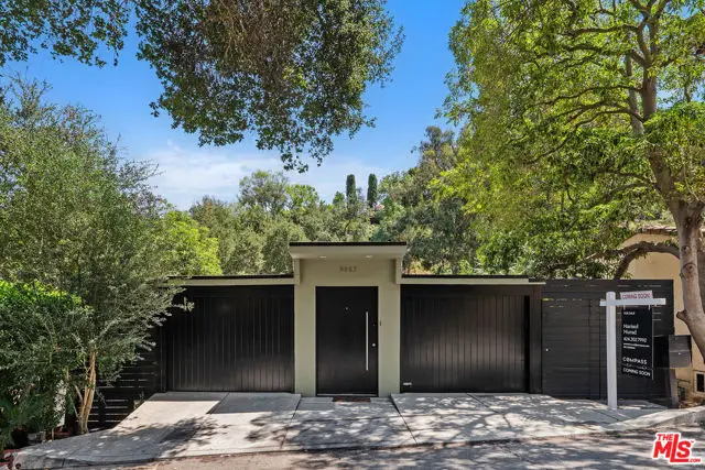 8867 Hollywood Hills Road, Los Angeles, CA 90046 - #2