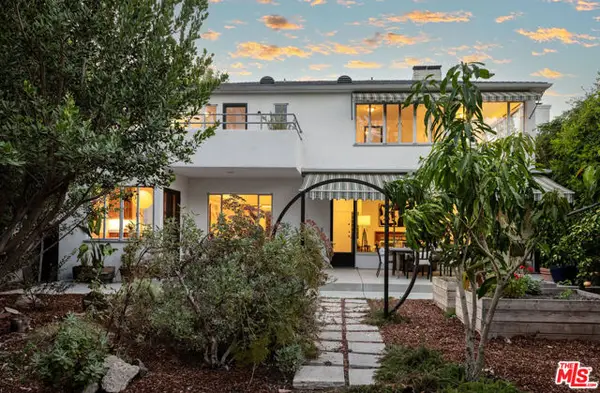 4966 Ambrose Avenue, Los Angeles, CA 90027