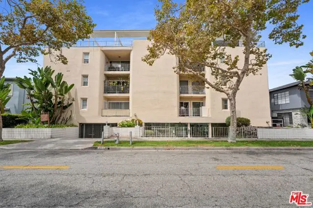 423 S Rexford Drive #305, Beverly Hills, CA 90212 - #3