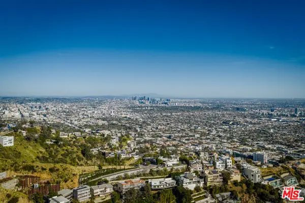 2189 Sunset Plaza Drive, Los Angeles, CA 90069