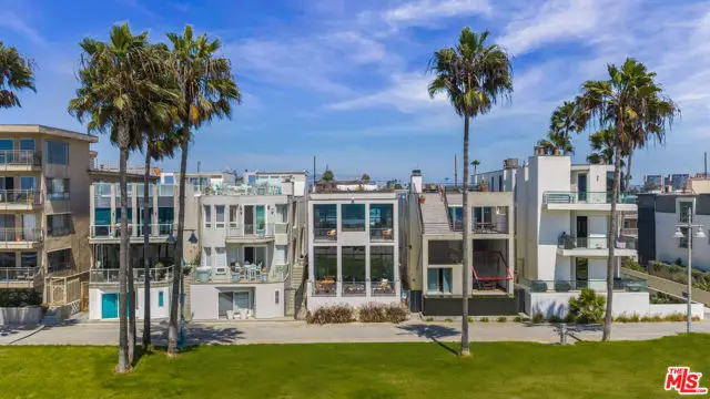 2311 Ocean Front Walk, Venice, CA 90291 - #1