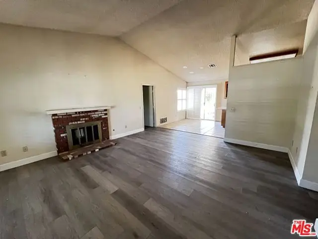 689 W Norwood Street, Rialto, CA 92377 - #3