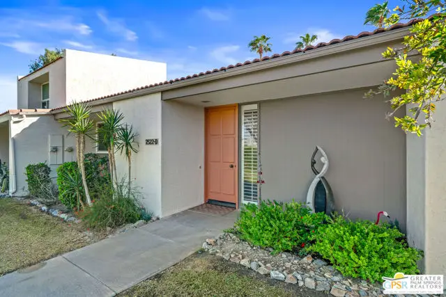 2522 N Whitewater Club Drive #D, Palm Springs, CA 92262 - #3