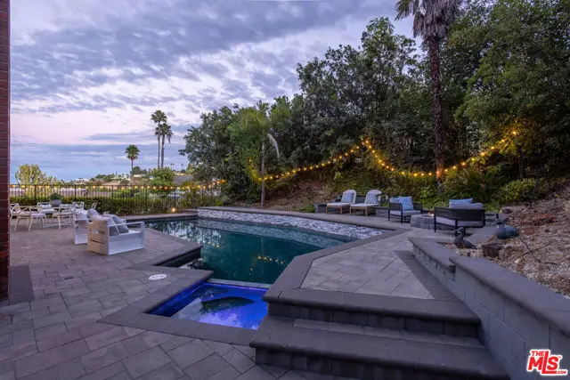 4711 Hermano Drive, Tarzana, CA 91356 - #2