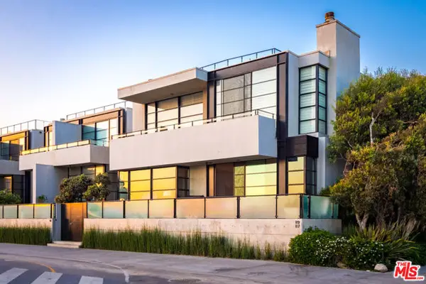 117 Ocean Front Walk, Santa Monica, CA 90291