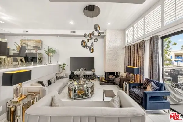 5305 White Oak Avenue #F, Encino (los Angeles), CA 91316
