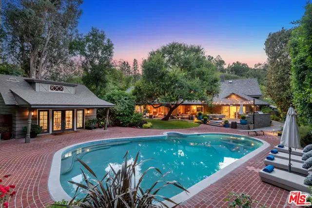 15946 Woodvale Road, Encino, CA 91436 - #2