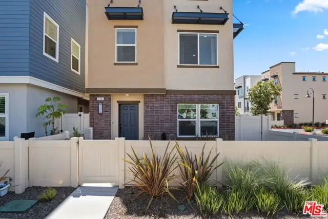 716 Sienna Way, Inglewood, CA 90301 - #2