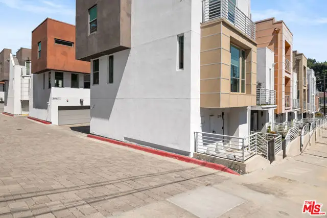 2213 Selig Drive, Los Angeles, CA 90026 - #2