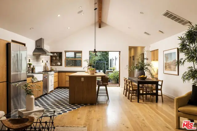 4257 Campbell Drive, Los Angeles, CA 90066 - #2