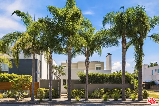 722 California Avenue, Venice, CA 90291 - #1