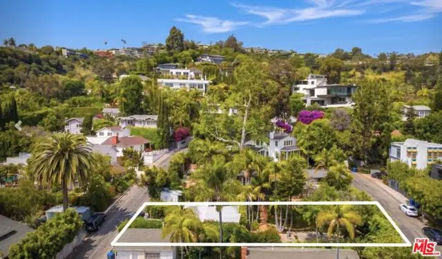 1216 Ozeta, Los Angeles, CA 90069 - #1
