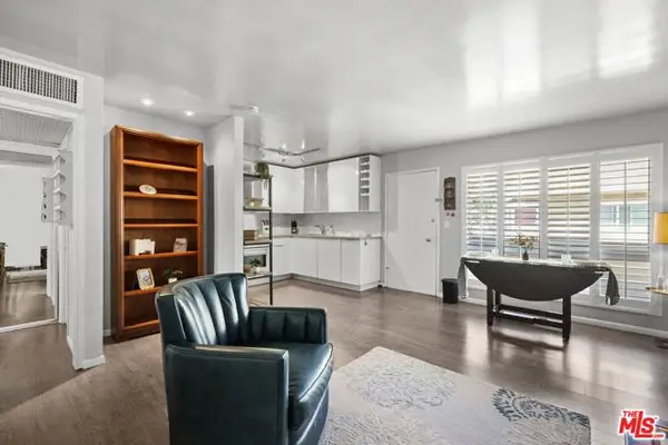 970 Palm Avenue #218, West Hollywood, CA 90069