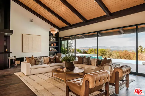 20339 Delita Drive, Woodland Hills (los Angeles), CA 91364