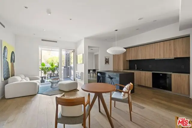 1030 N Kings Road #201, West Hollywood, CA 90069 - #3