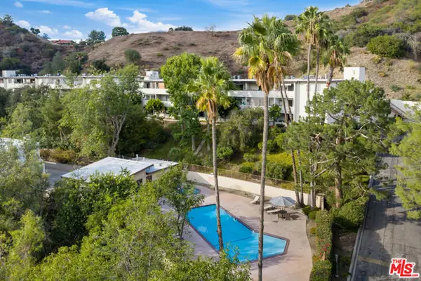1935 Alpha Road #323, Glendale, CA 91208