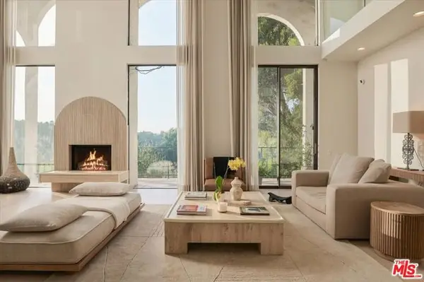 2299 Gloaming Way, Beverly Hills, CA 90210