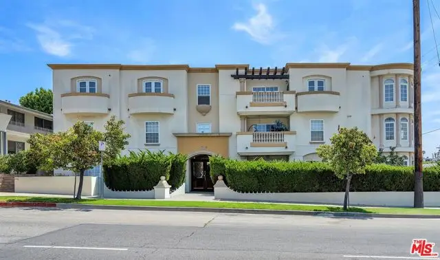 4832 Whitsett Avenue #202, Valley Village, CA 91607 - #1