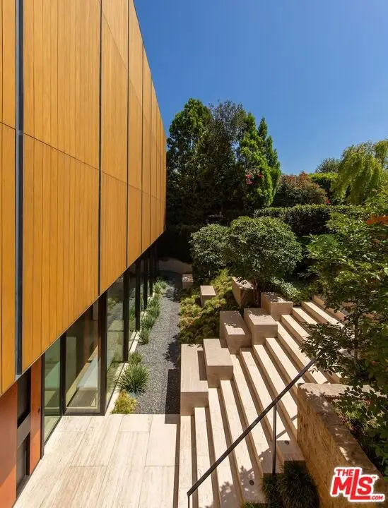 1716 San Remo Drive, Pacific Palisades (los Angeles), CA 90272