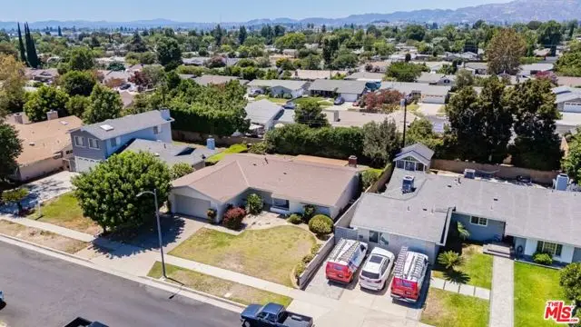 9811 Lubao Avenue, Chatsworth, CA 91311 - #2