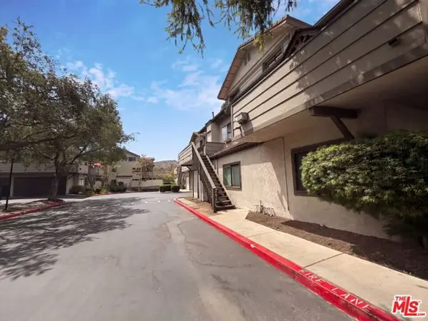 68 Maegan Place #4, Thousand Oaks, CA 91362