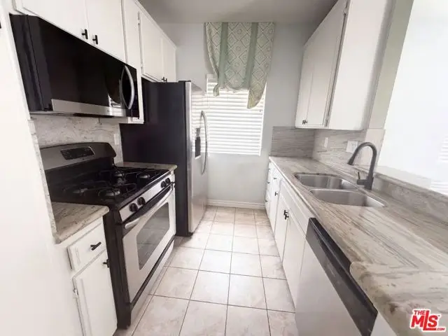 68 Maegan Place #4, Thousand Oaks, CA 91362 - #2