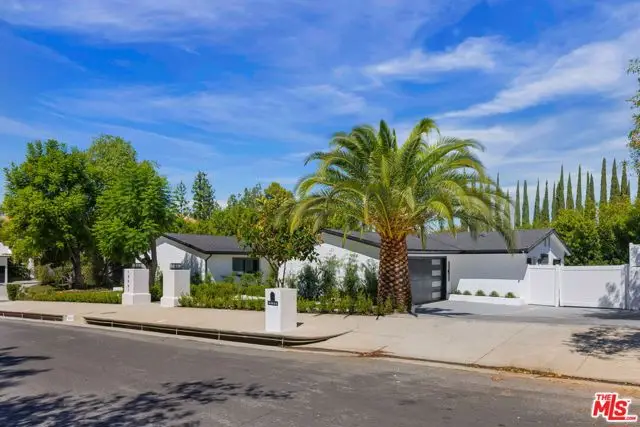 18057 Medley Drive, Encino, CA 91316 - #3