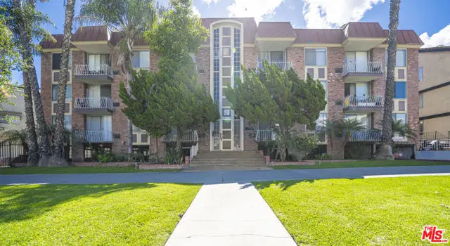 210 S La Fayette Park Place #201, Los Angeles, CA 90057 - #2