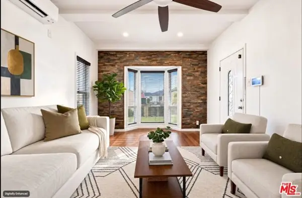 9819 S Hoover Street, Los Angeles, CA 90044