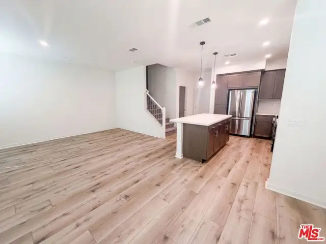 573 Winchester Drive, Oxnard, CA 93036 - #3