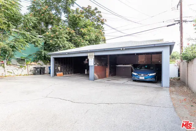 5444 Colfax Avenue, Valley Village, CA 91601 - #3
