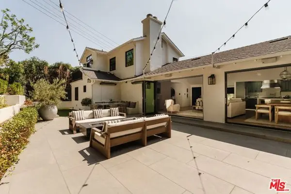 252 N Kenter Avenue, Los Angeles, CA 90049