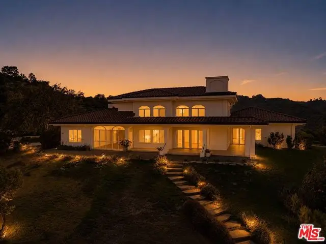 21965 Saddle Peak Road, Topanga, CA 90290 - #1