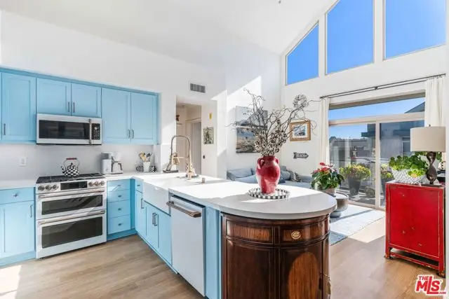 13044 Pacific #424, Los Angeles, CA 90094 - #1