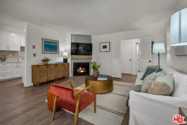 914 Lincoln Boulevard #202, Santa Monica, CA 90403 - #3