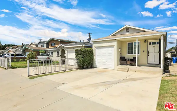 12253 211th Street, Lakewood, CA 90715