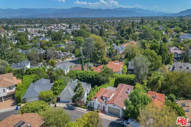 4134 Murietta Avenue, Sherman Oaks, CA 91423 - #3
