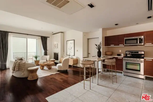 6735 Yucca Street #209, Los Angeles, CA 90028 - #2