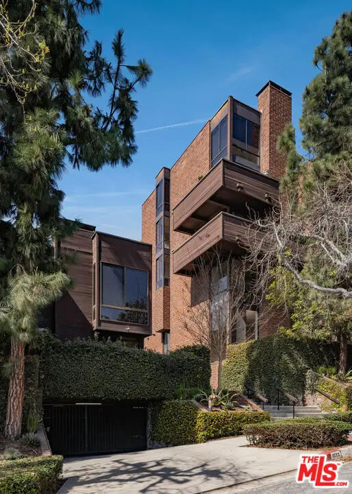 1033 Carol Drive #305, West Hollywood, CA 90069