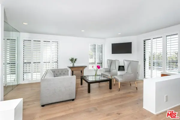 9033 Vista Grande Street #2, West Hollywood, CA 90069
