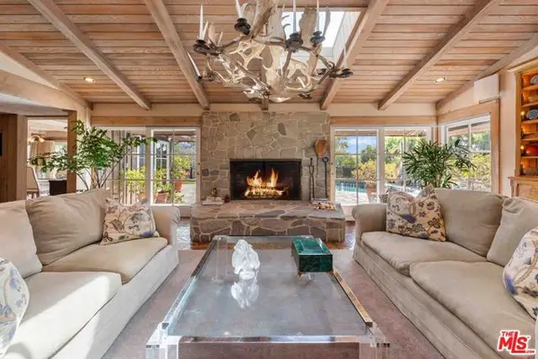 1250 Shadow Hill Way, Beverly Hills, CA 90210