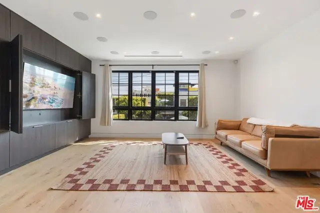 2205 Ocean Front Walk, Venice, CA 90291 - #2