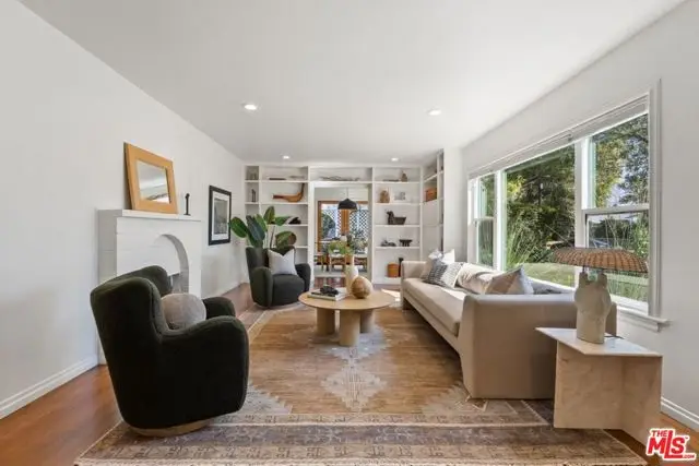 93 S Daisy Avenue, Pasadena, CA 91107 - #3