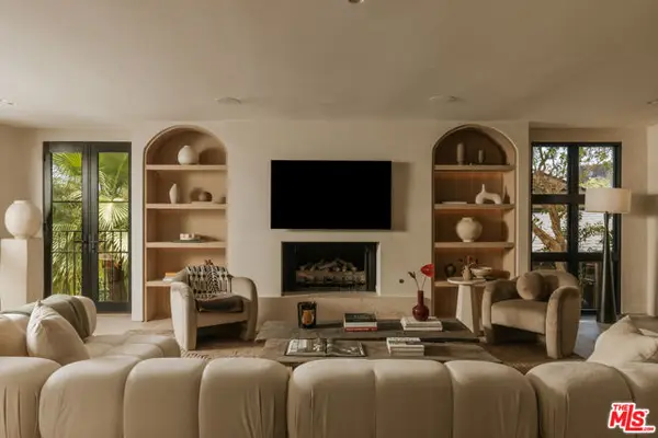 1417 Bluebird Avenue, Los Angeles, CA 90069