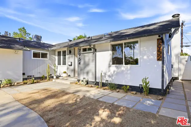 7954 Loma Verde Avenue, Canoga Park, CA 91304 - #3